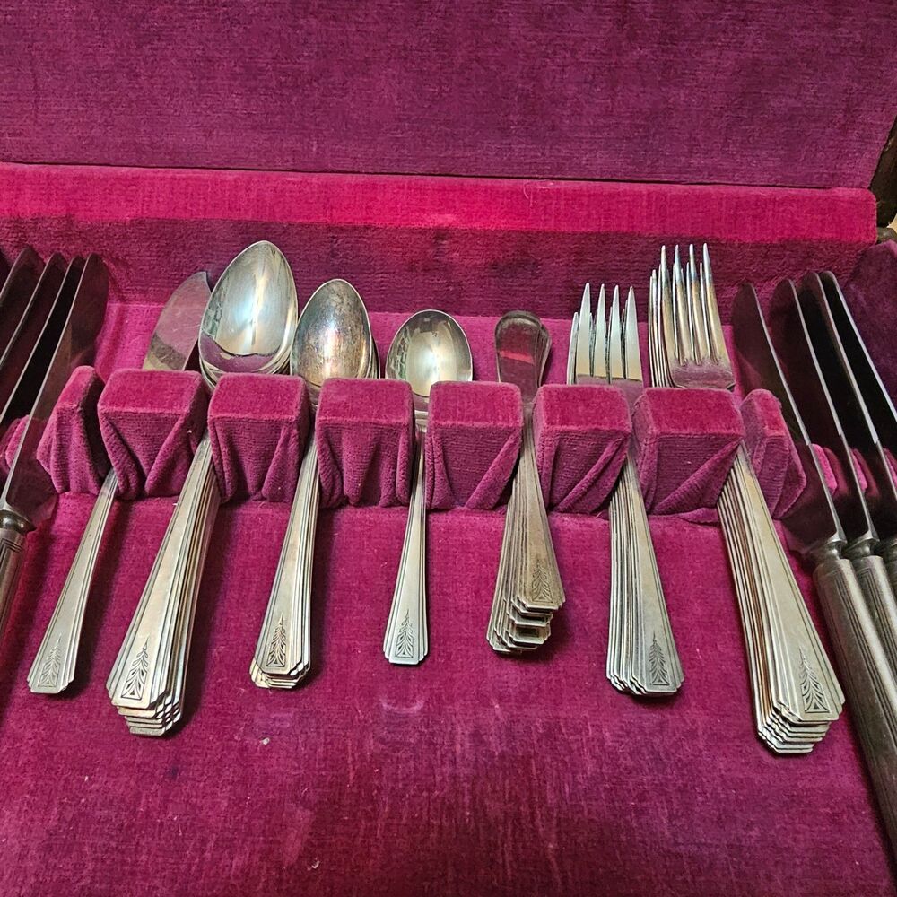 Complete Set Oneida Clarion Community Silverware 1932 Art Deco 50 P. Silverplate